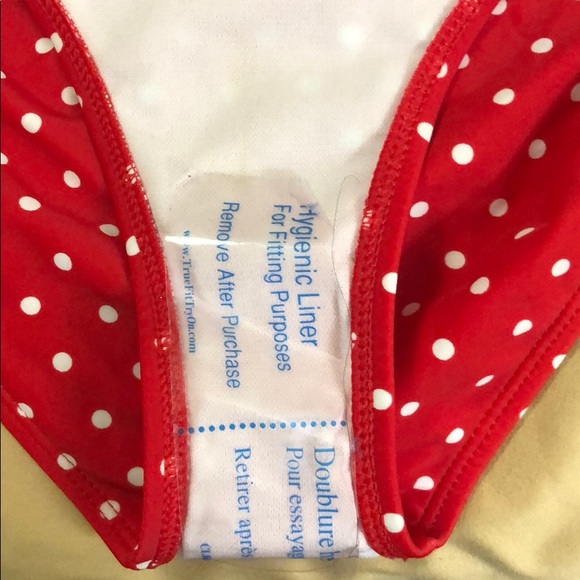 Bikini - Picture 5 of 5